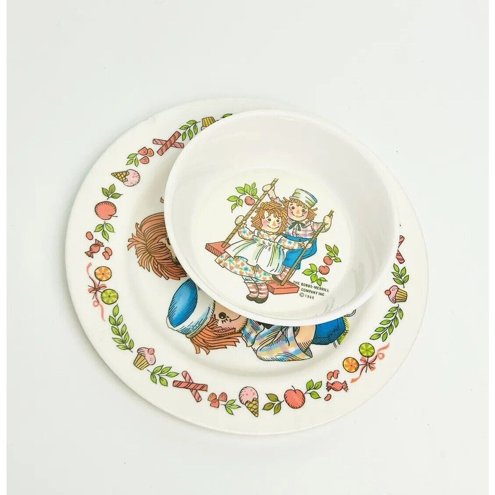 Oneida Raggedy Ann and Andy Plastic Plate and Bowl Set Deluxe‎ VTG 1969